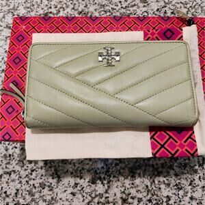 Tory Burch Kira Chevron Zip Continental Wallet